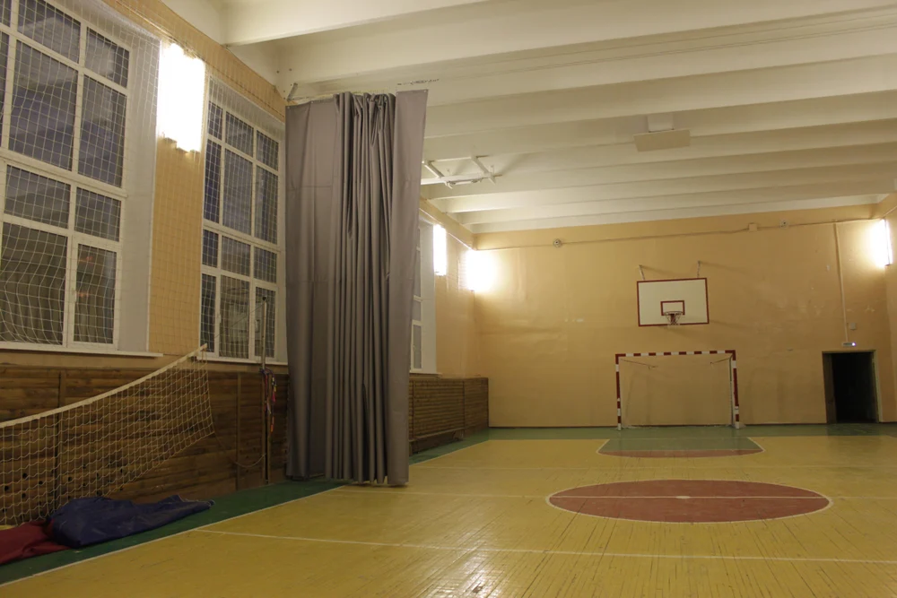 Горизонтальная система разделения зала